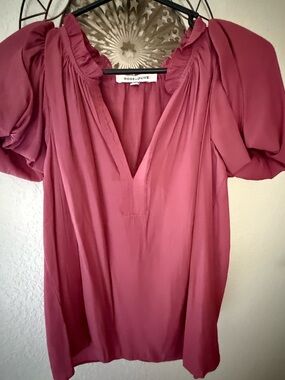 Rose & Olive Dusty Rose V-Neck Puff Sleeve Blouse